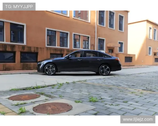 1.5T不再是短板?牛车网试驾全新一代奔驰C260L 1.5T不再是短板?牛车网试驾全新一代奔驰C260L